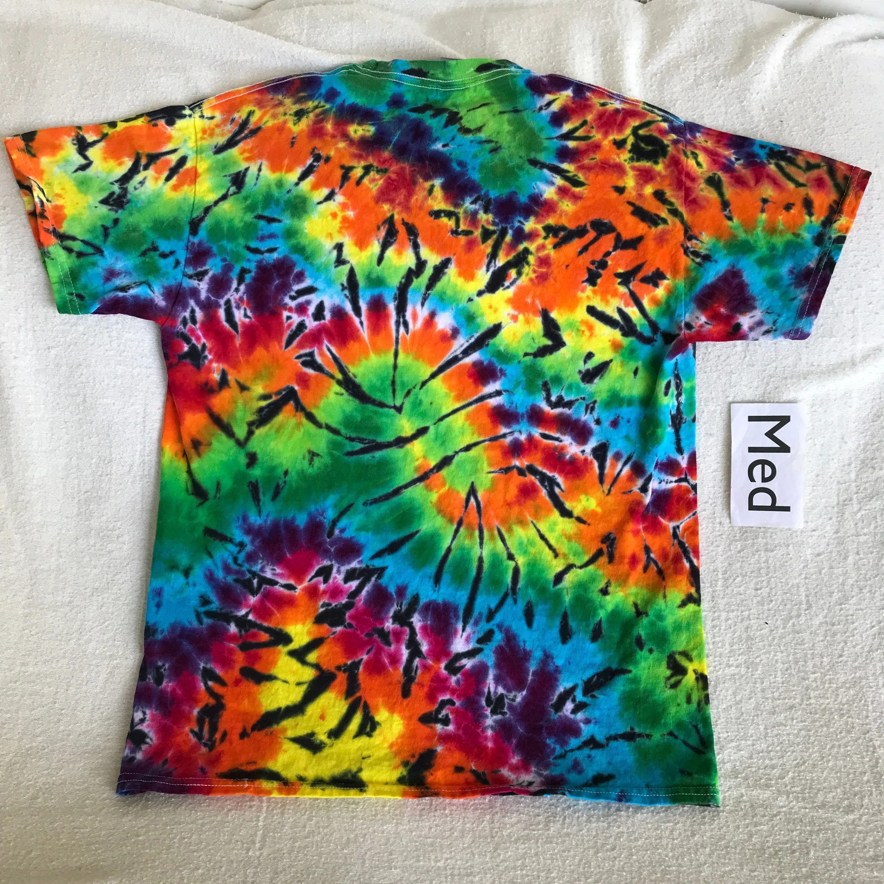 Medium Wild & Wavy Midnight Rainbow Scrunch Tee